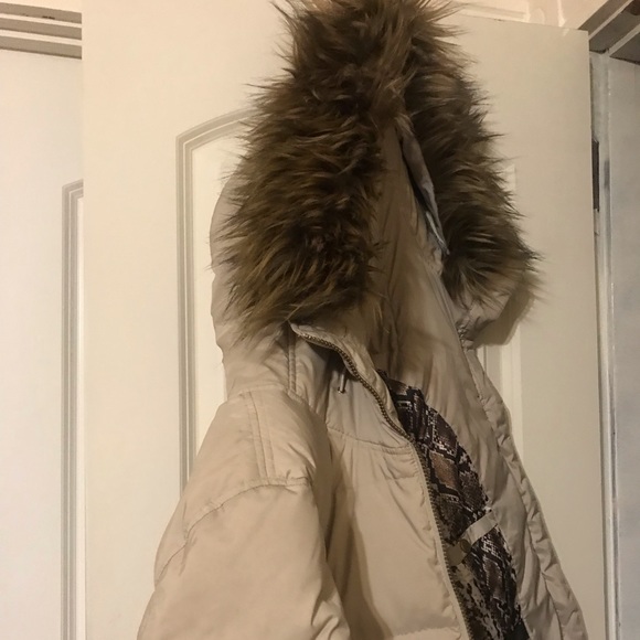 Calvin Klein Puffy Jacket - Picture 4 of 6